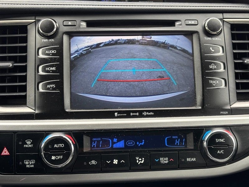 2017 Toyota Highlander LE V6 AWD (Natl)