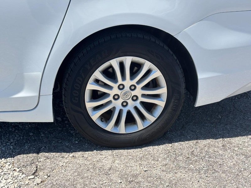 2014 Toyota Sienna 5dr 8-Pass Van V6 XLE FWD (Natl)