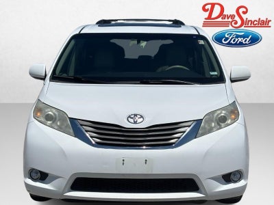 2014 Toyota Sienna 5dr 8-Pass Van V6 XLE FWD (Natl)