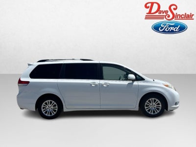2014 Toyota Sienna 5dr 8-Pass Van V6 XLE FWD (Natl)
