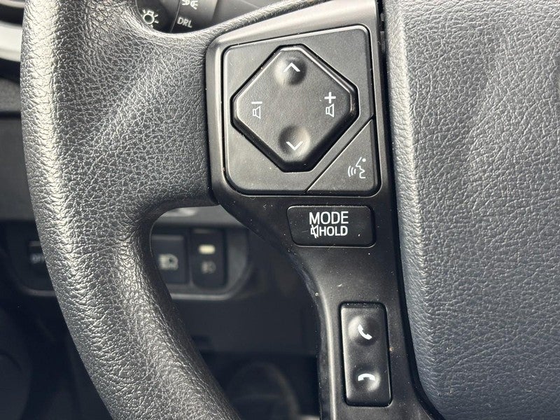 2018 Toyota Tacoma SR5 Double Cab 5' Bed I4 4x2 AT (Natl)