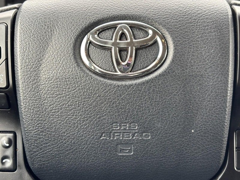 2018 Toyota Tacoma SR5 Double Cab 5' Bed I4 4x2 AT (Natl)