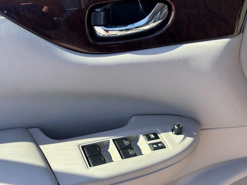 2014 Nissan Quest 4dr SV