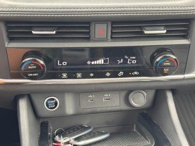 2023 Nissan Rogue AWD SV