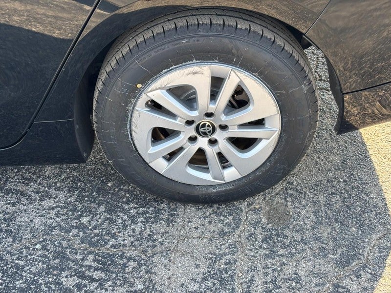 2017 Toyota Prius Two (Natl)