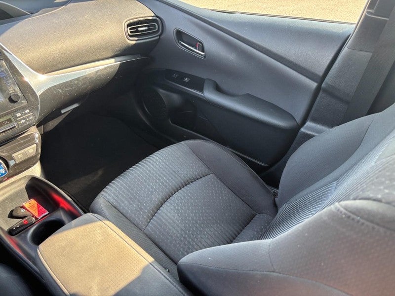 2017 Toyota Prius Two (Natl)