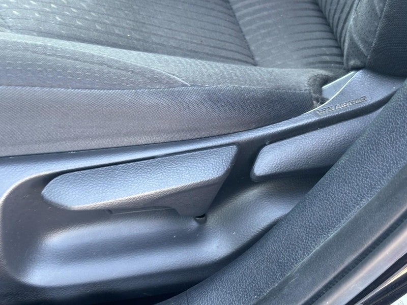 2017 Toyota Prius Two (Natl)