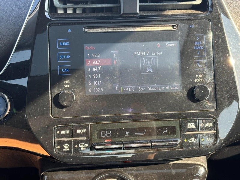 2017 Toyota Prius Two (Natl)