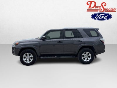 2017 Toyota 4Runner SR5 4WD (Natl)