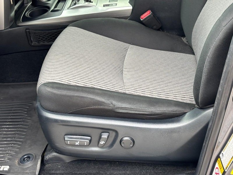 2017 Toyota 4Runner SR5 4WD (Natl)