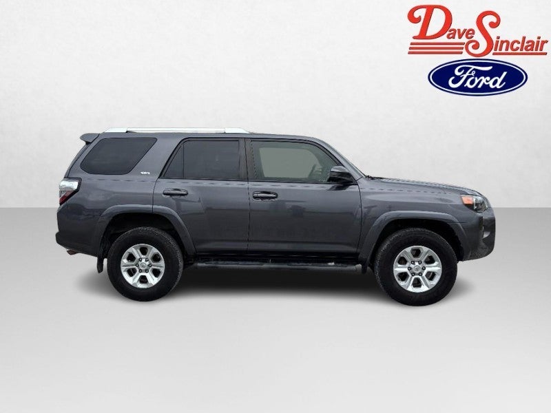2017 Toyota 4Runner SR5 4WD (Natl)