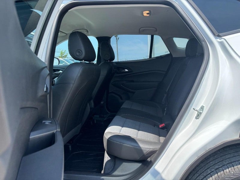 2025 Chevrolet Trax FWD 4dr LT
