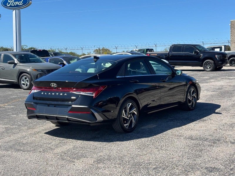 2024 Hyundai Elantra Hybrid Limited