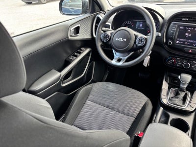 2022 Kia Soul LX IVT