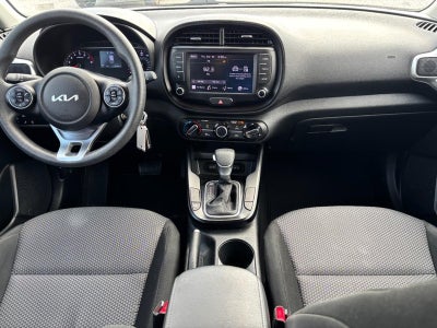 2022 Kia Soul LX IVT