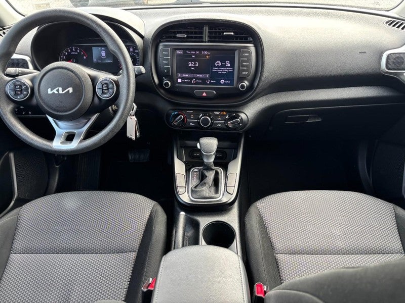 2022 Kia Soul LX IVT