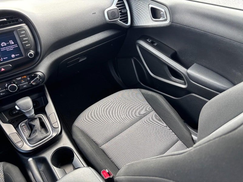 2022 Kia Soul LX IVT