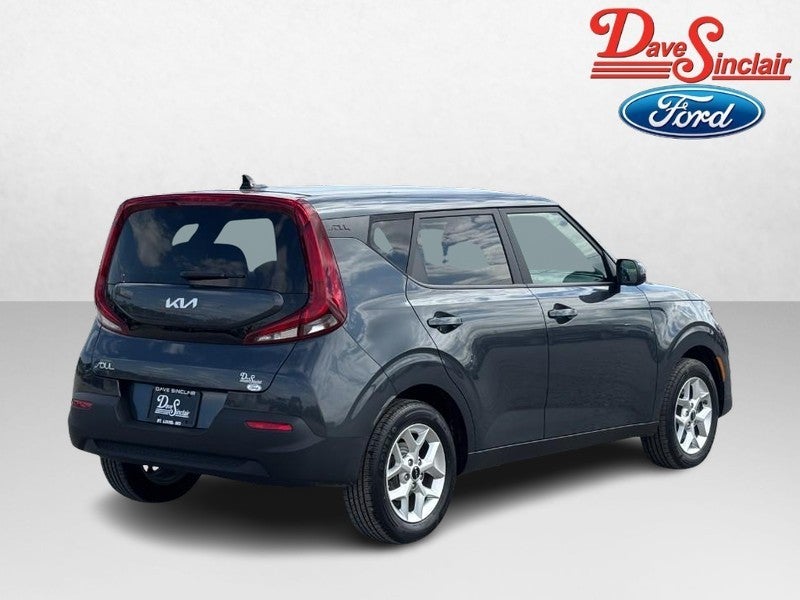 2022 Kia Soul LX IVT