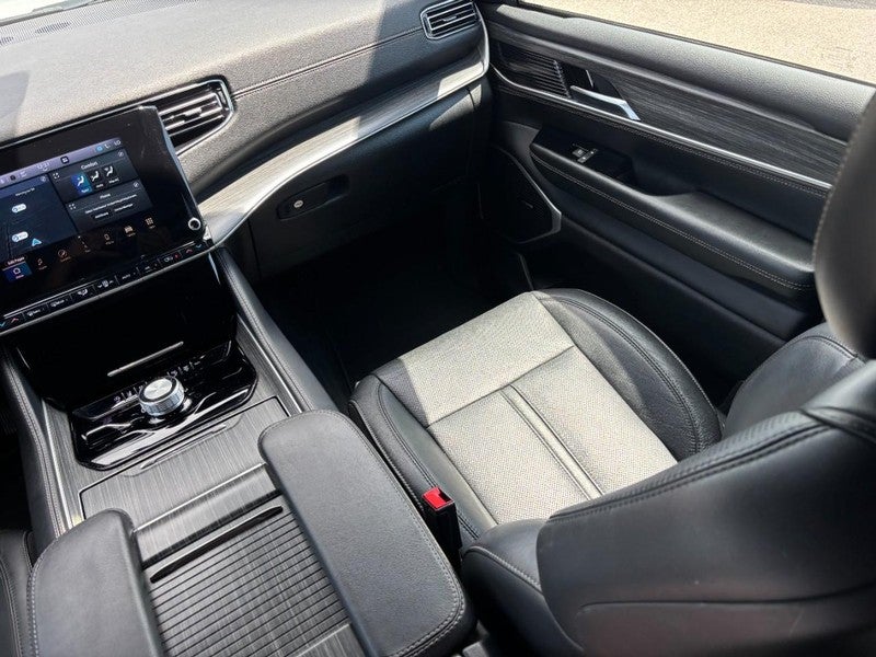2023 Jeep Wagoneer L Series II 4x4