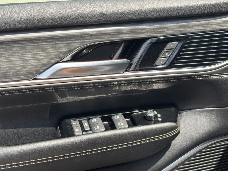 2023 Jeep Wagoneer L Series II 4x4