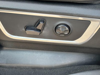 2019 RAM 1500 Laramie 4x4 Crew Cab 5'7" Box