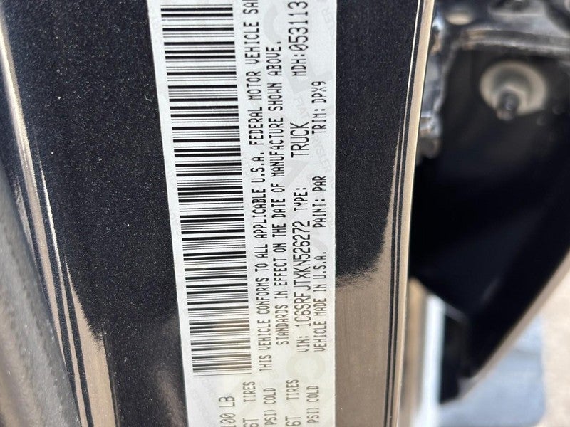 2019 RAM 1500 Laramie 4x4 Crew Cab 5'7" Box