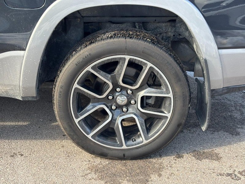 2019 RAM 1500 Laramie 4x4 Crew Cab 5'7" Box