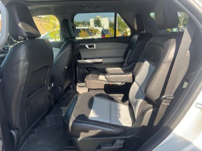 2022 Ford Explorer XLT 4WD