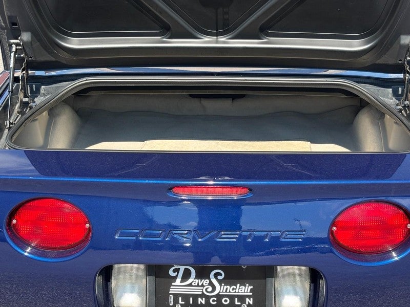 2004 Chevrolet Corvette 2dr Convertible