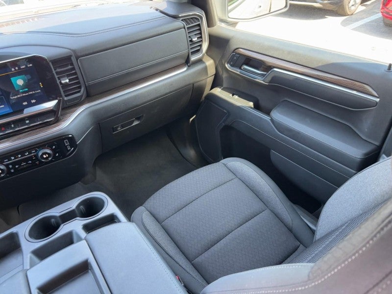 2024 Chevrolet Silverado 1500 4WD Crew Cab 147" RST