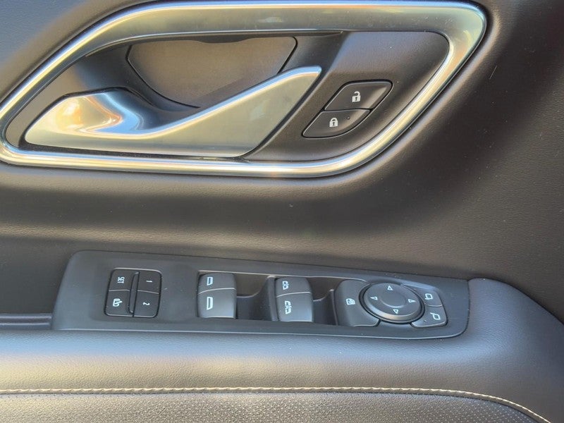 2022 GMC Yukon XL 4WD 4dr SLT