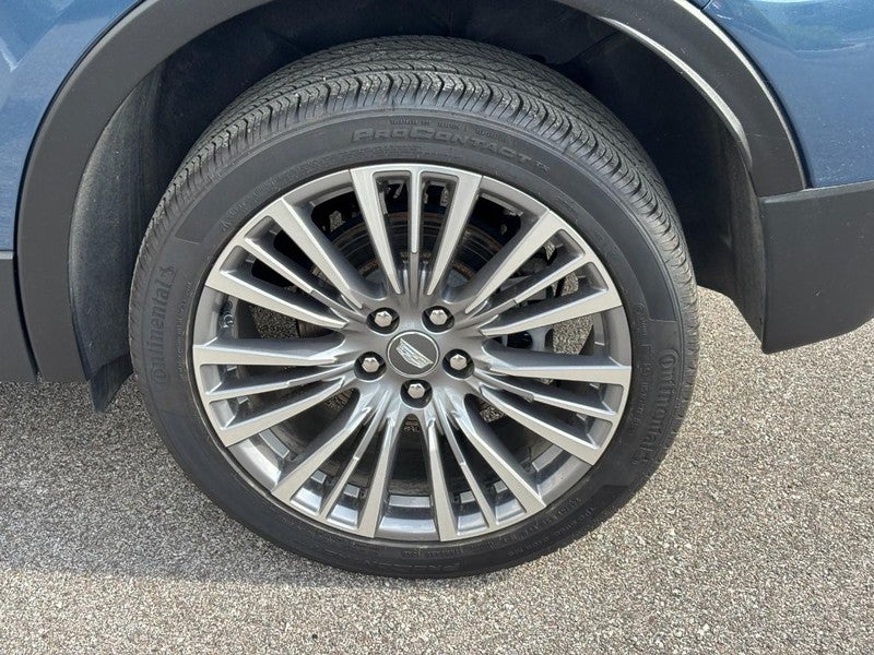 2024 Cadillac XT4 AWD 4dr Premium Luxury