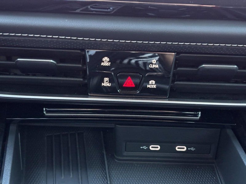 2025 Volkswagen Atlas 2.0T SE w/Technology 4MOTION