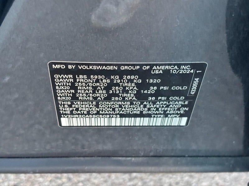 2025 Volkswagen Atlas 2.0T SE w/Technology 4MOTION