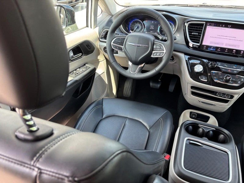 2024 Chrysler Pacifica Touring L FWD