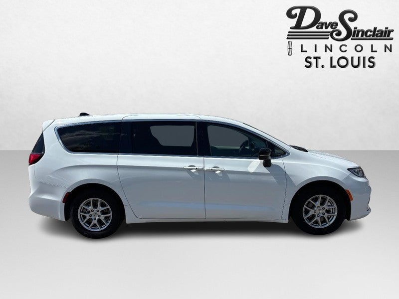 2024 Chrysler Pacifica Touring L FWD