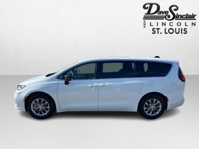 2026 Chrysler Pacifica Limited FWD