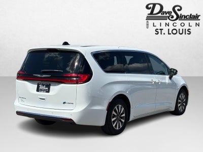 2024 Chrysler Pacifica Hybrid Select FWD