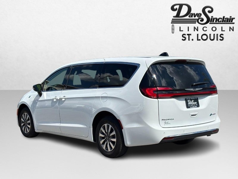 2024 Chrysler Pacifica Hybrid Select FWD