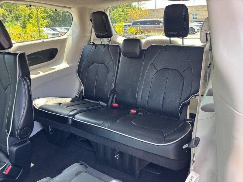 2024 Chrysler Pacifica Limited AWD