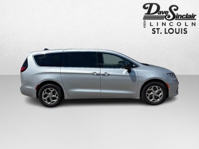 2024 Chrysler Pacifica Limited AWD