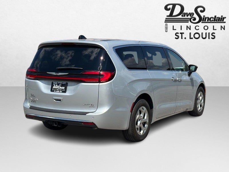 2024 Chrysler Pacifica Limited AWD