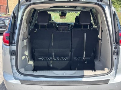 2024 Chrysler Pacifica Limited AWD