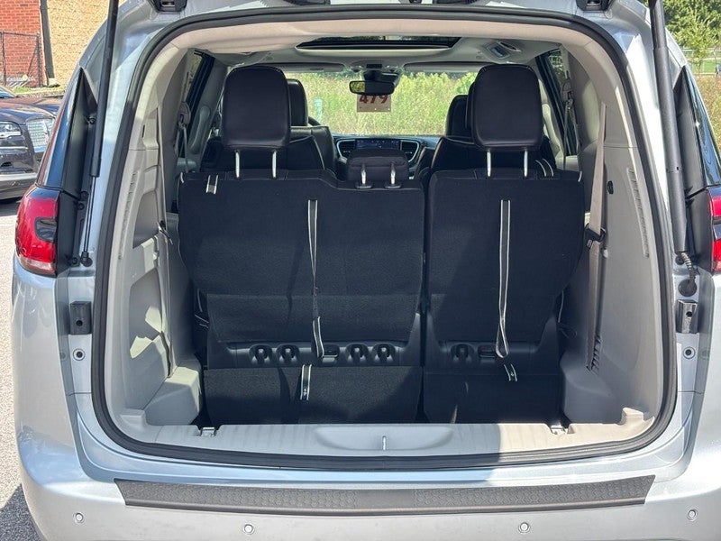 2024 Chrysler Pacifica Limited AWD