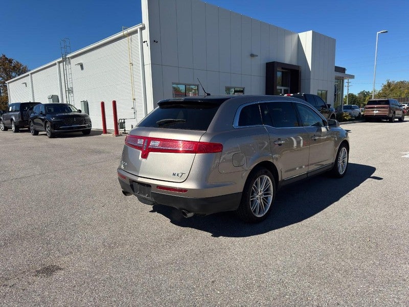 2019 Lincoln MKT Standard