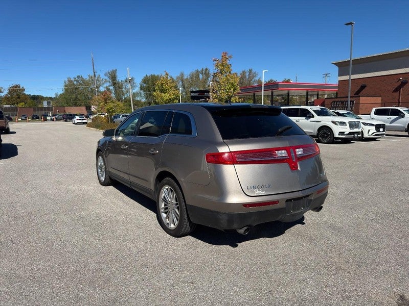 2019 Lincoln MKT Standard