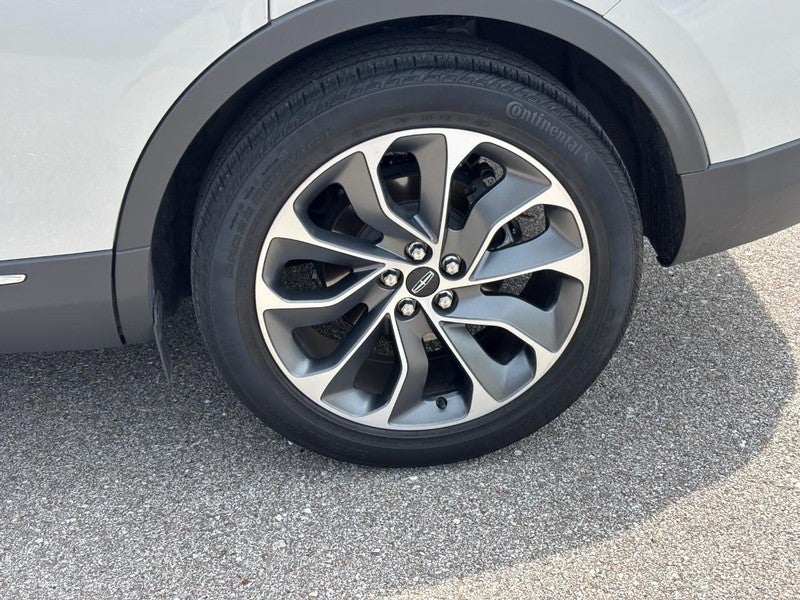 2023 Lincoln Nautilus Reserve FWD