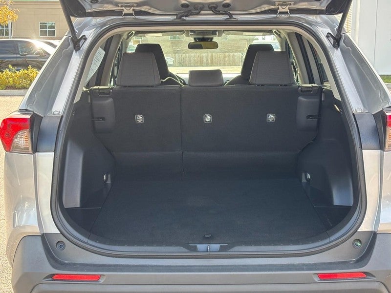 2025 Toyota RAV4 LE FWD (Natl)