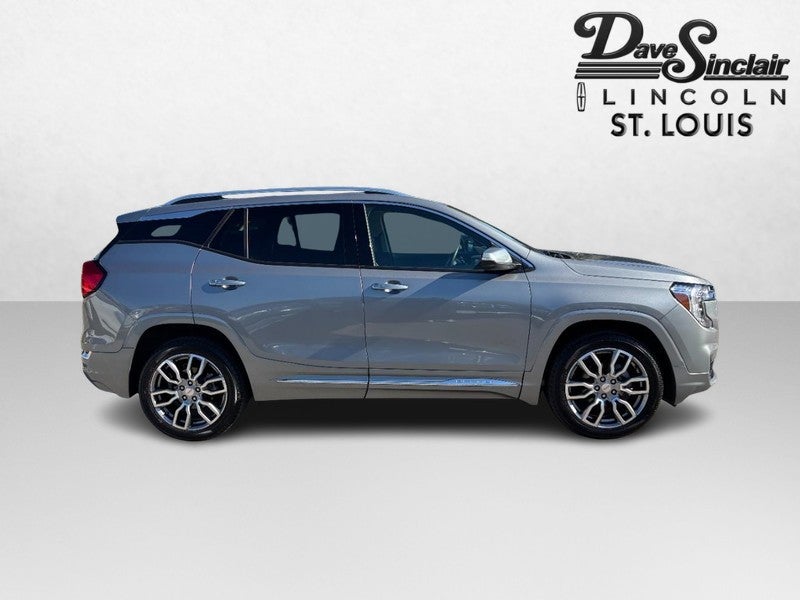 2023 GMC Terrain AWD 4dr Denali