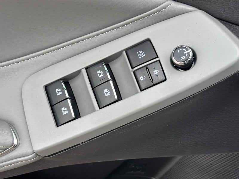 2020 Toyota Avalon Hybrid XLE (Natl)